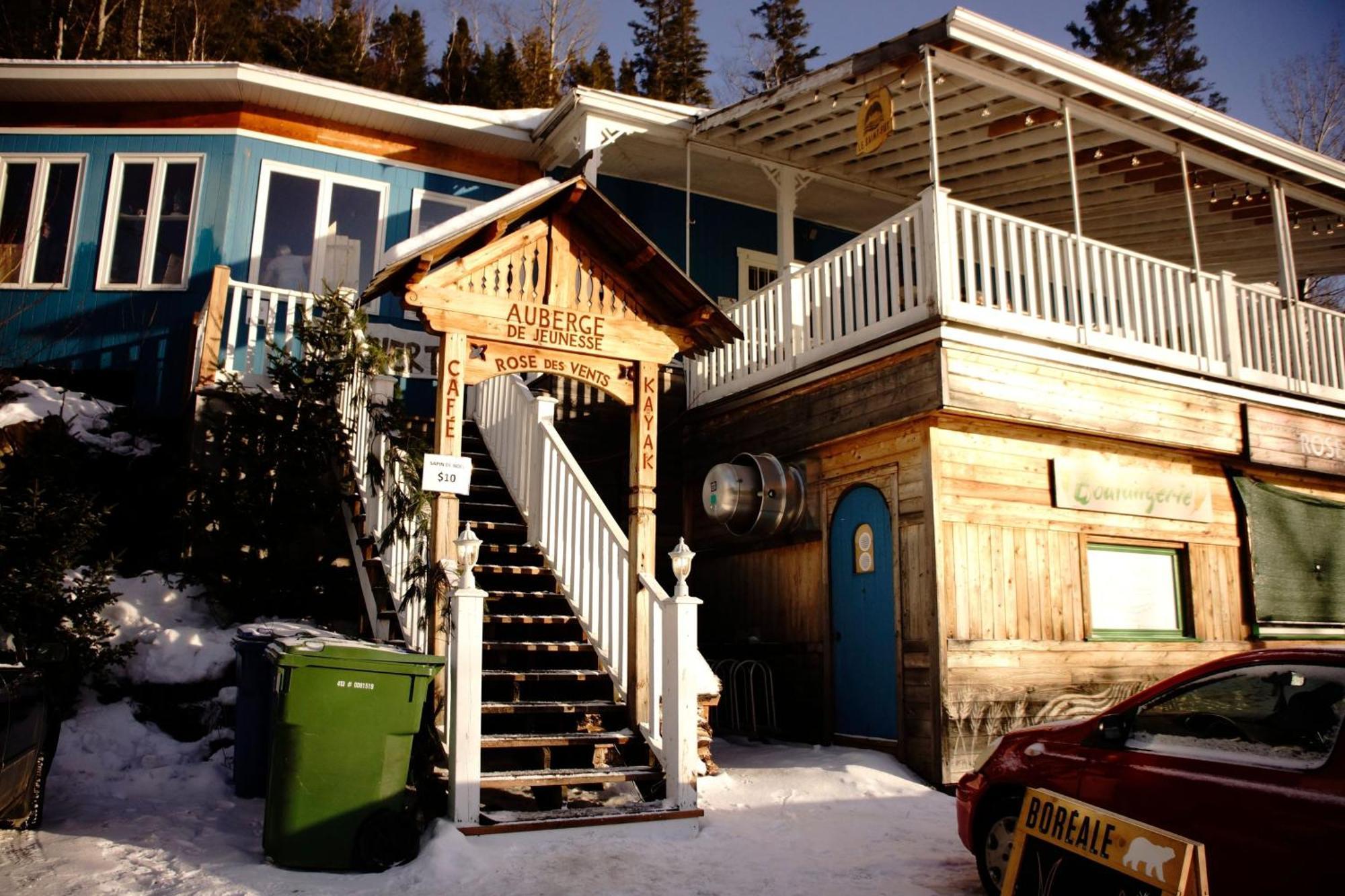 Auberge Aventure Rose Des Vents Sainte-Rose-du-Nord Exterior foto